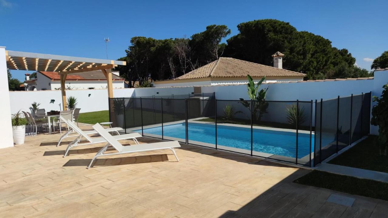 Palapa Garden Alojamientos, Piscina Privada Y Cerca Del Mar Chiclana de la Frontera Ngoại thất bức ảnh