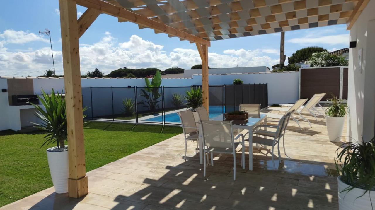 Palapa Garden Alojamientos, Piscina Privada Y Cerca Del Mar Chiclana de la Frontera Ngoại thất bức ảnh