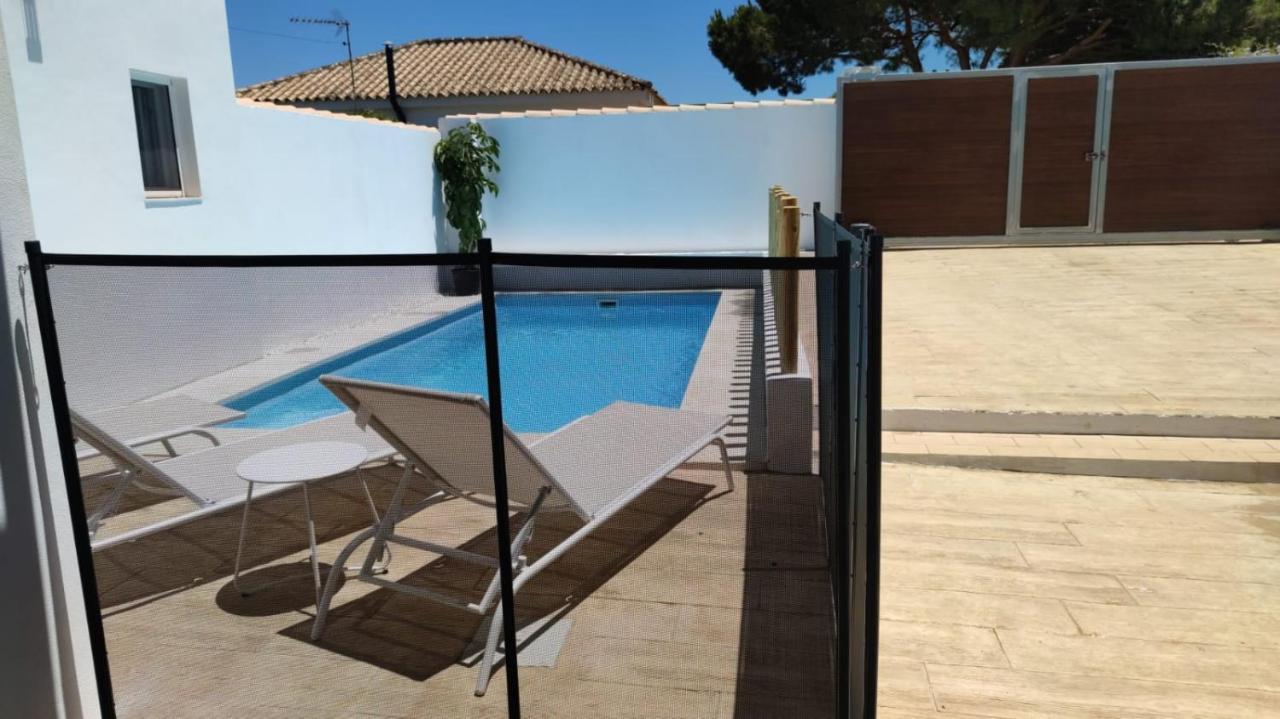 Palapa Garden Alojamientos, Piscina Privada Y Cerca Del Mar Chiclana de la Frontera Ngoại thất bức ảnh