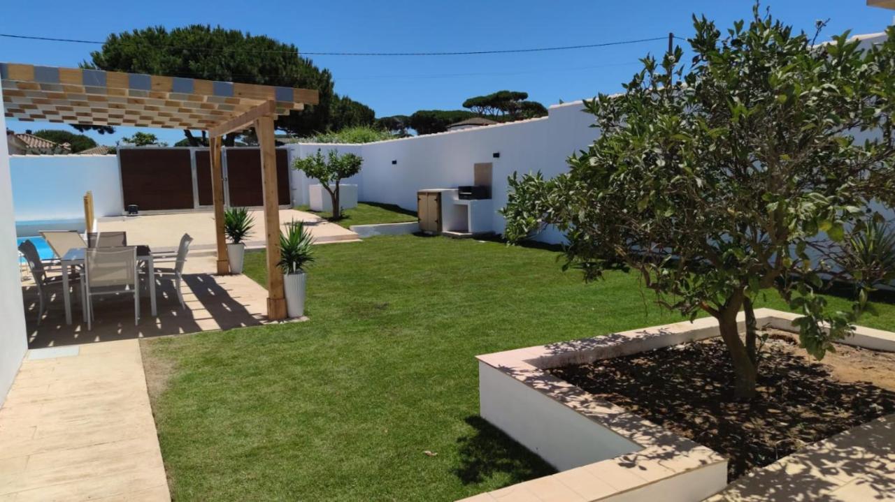 Palapa Garden Alojamientos, Piscina Privada Y Cerca Del Mar Chiclana de la Frontera Ngoại thất bức ảnh