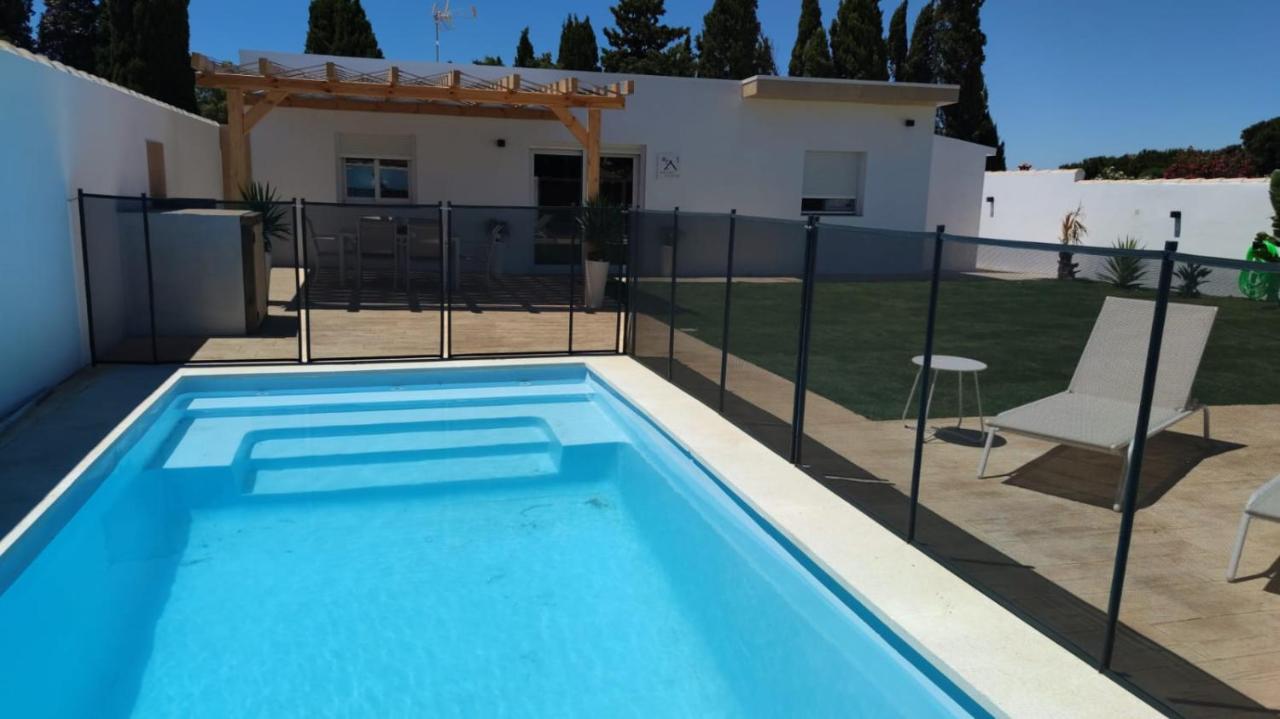 Palapa Garden Alojamientos, Piscina Privada Y Cerca Del Mar Chiclana de la Frontera Ngoại thất bức ảnh
